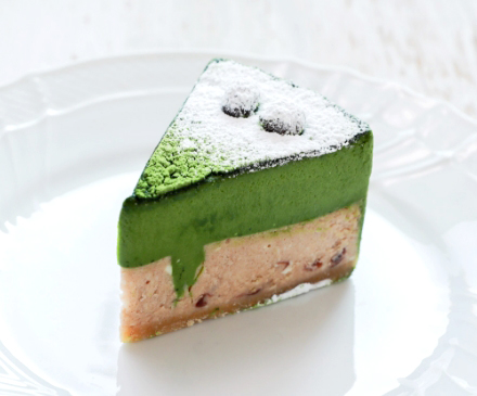 抹茶と小豆のチーズケーキ